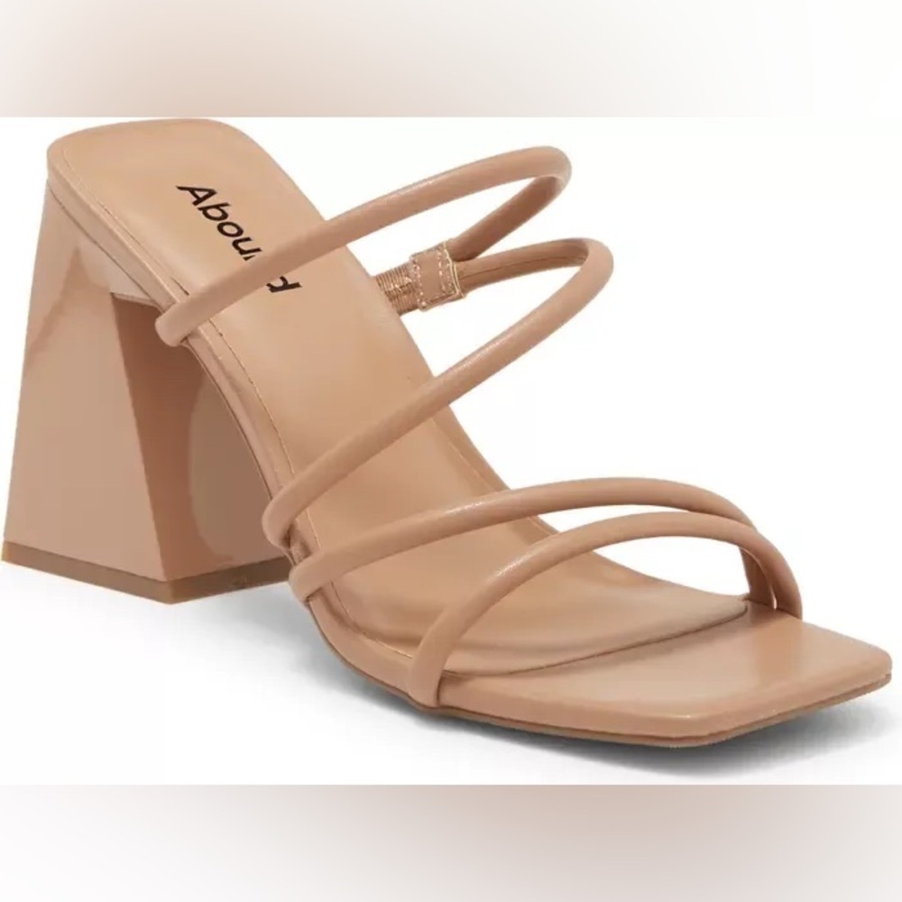 Abound Austyn Strappy Sandal in Tan size: 9